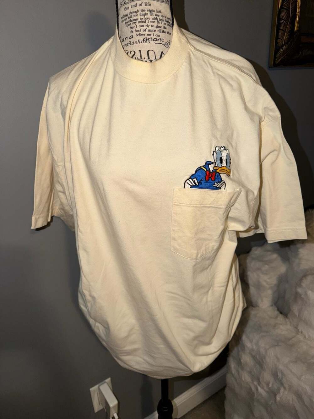 Vintage 90s The Disney Store Donald Duck Embroidered Pocket T-Shirt Cream XL